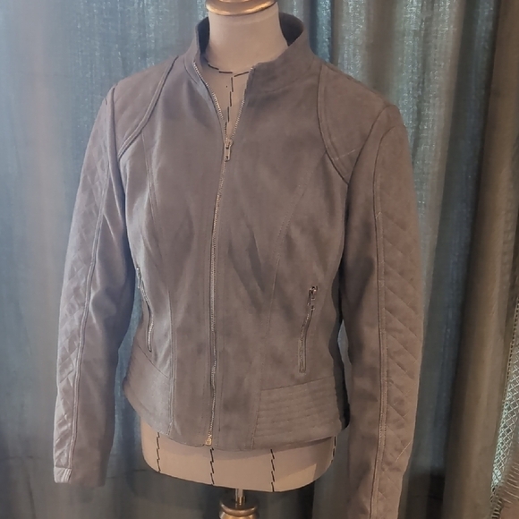 BB Dakota Gray Moto Jacket with Suede Texture and Fitted Silhouette - Picture 3 of 7